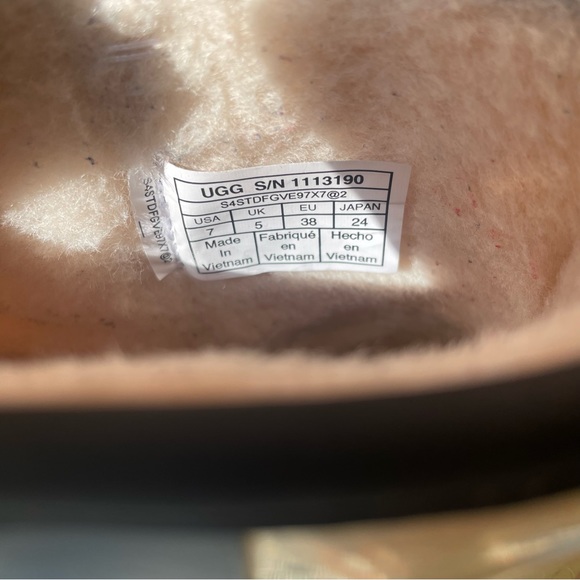 UGG Classic Clear Mini Boot Womens Size 7 - Picture 5 of 12
